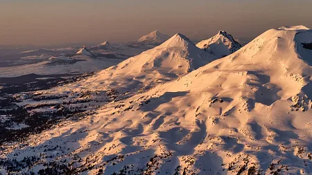 aerial view of the Oregon sisters mountains