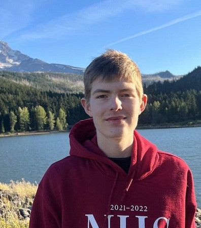Neuroscience major Tanner Rozendal